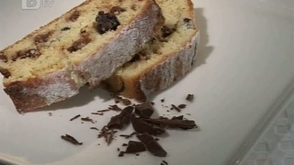 Голи сарми и Кекс със сини сливи, кокос и шоколад
