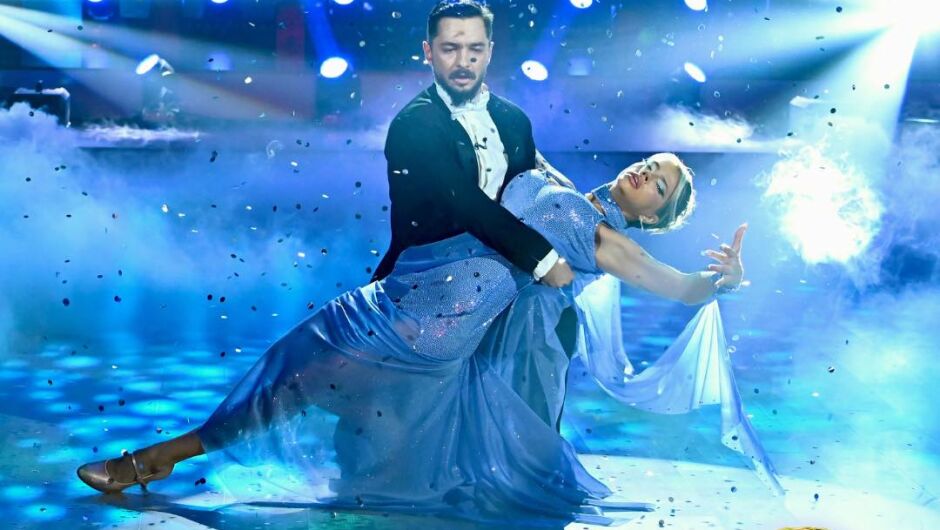 "Ти наистина умееш да танцуваш!": Вълнуващият валс на DARA в "Dancing Stars" (ВИДЕО)