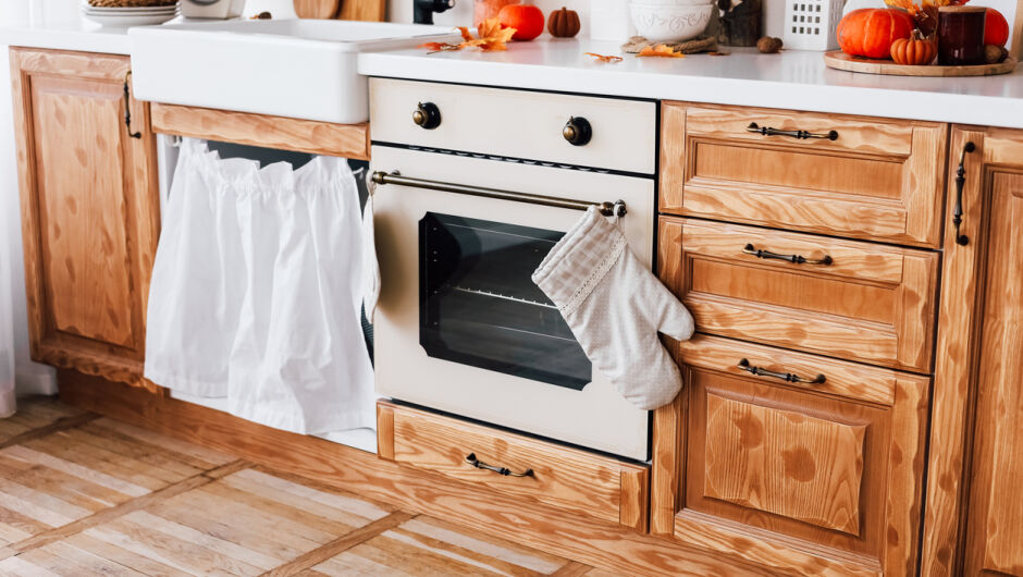 За какво служи малкото чекмедже под фурната (СНИМКИ+ВИДЕО)