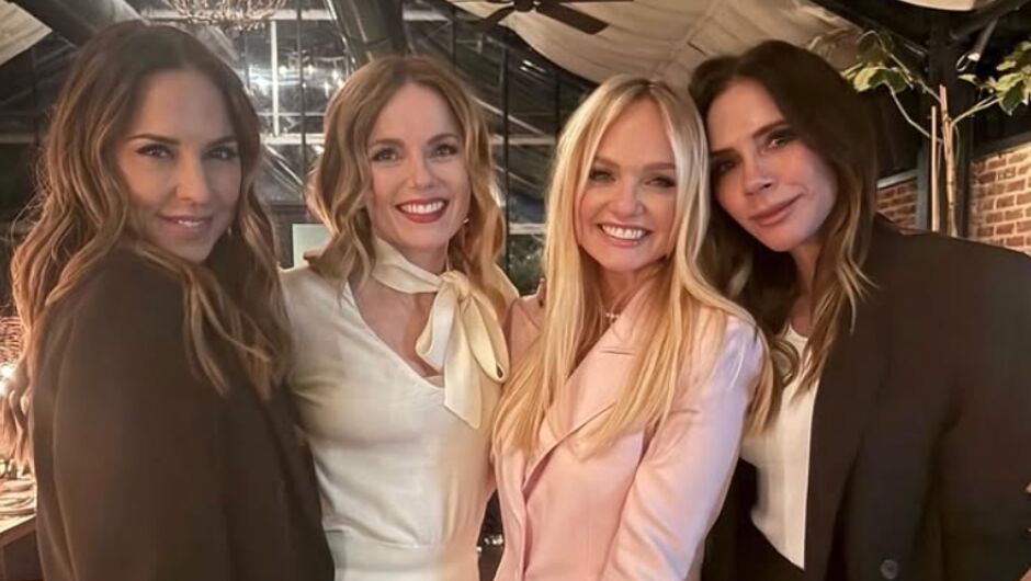 Виктория Бекъм се забавлява със „Спайс Гърлс“ - на фона на семейния скандал (СНИМКИ)