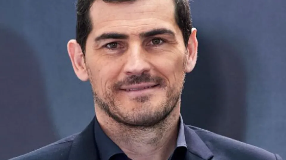 Икер Касияс