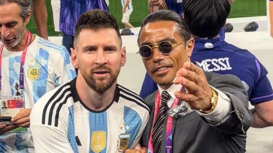 ФИФА мълчи след срамните сцени със Salt Bae (ВИДЕО)