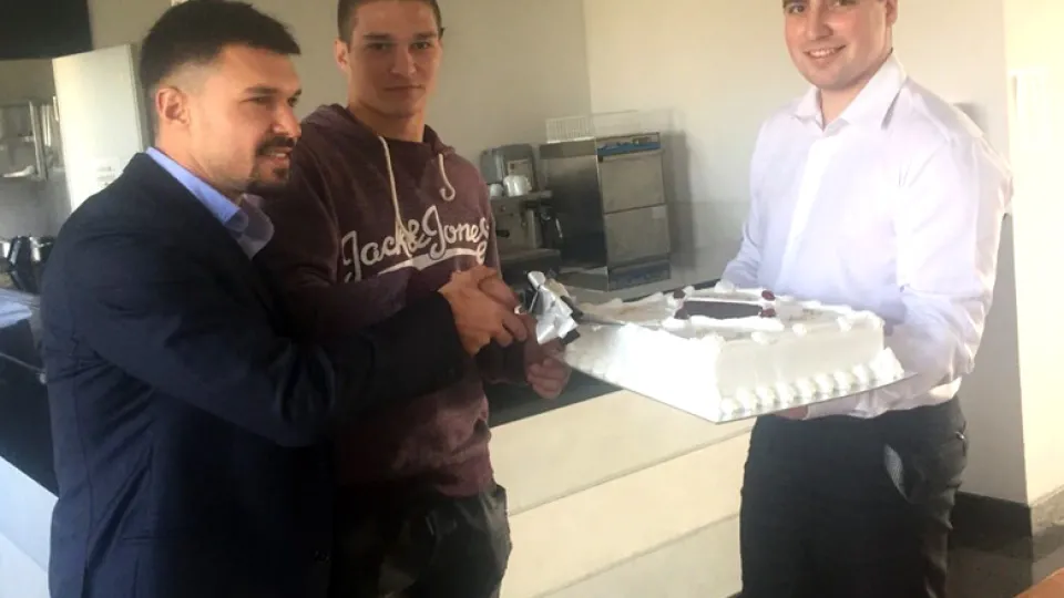 В 