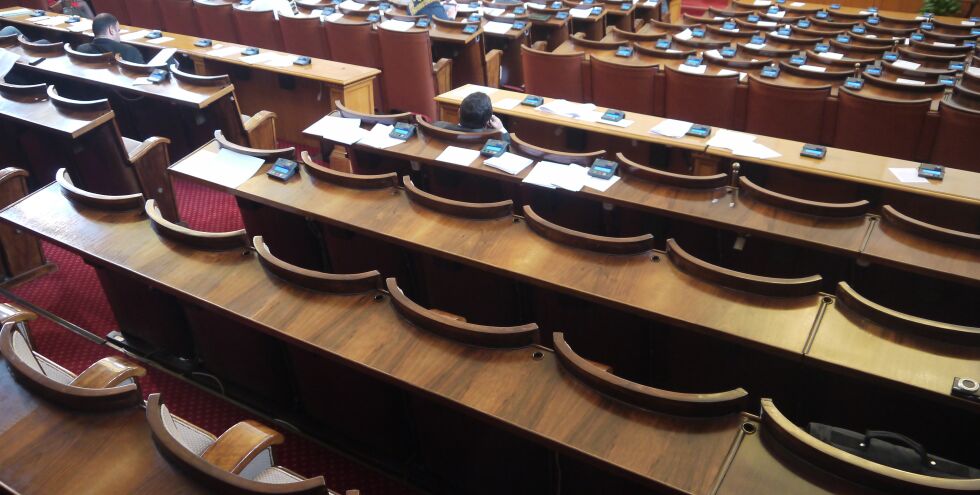 Сблъсък за управлението: Петков и Борисов в задочен спор (ОБЗОР)