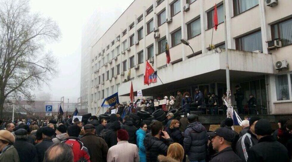 Окупация на кметството в източния украински град Мариупол