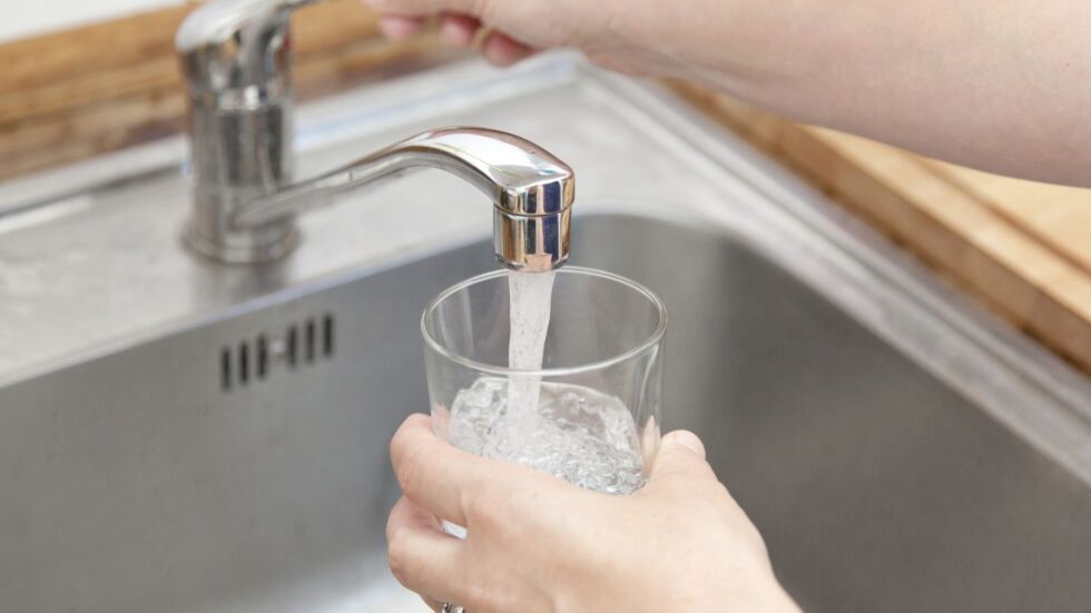 В Хасково пиели вода със завишени нива на уран