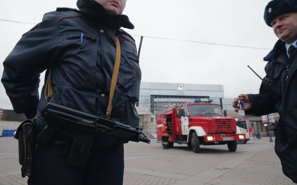 "Интерфакс": Атентатор самоубиец е отговорен за взрива в Санкт Петербург 