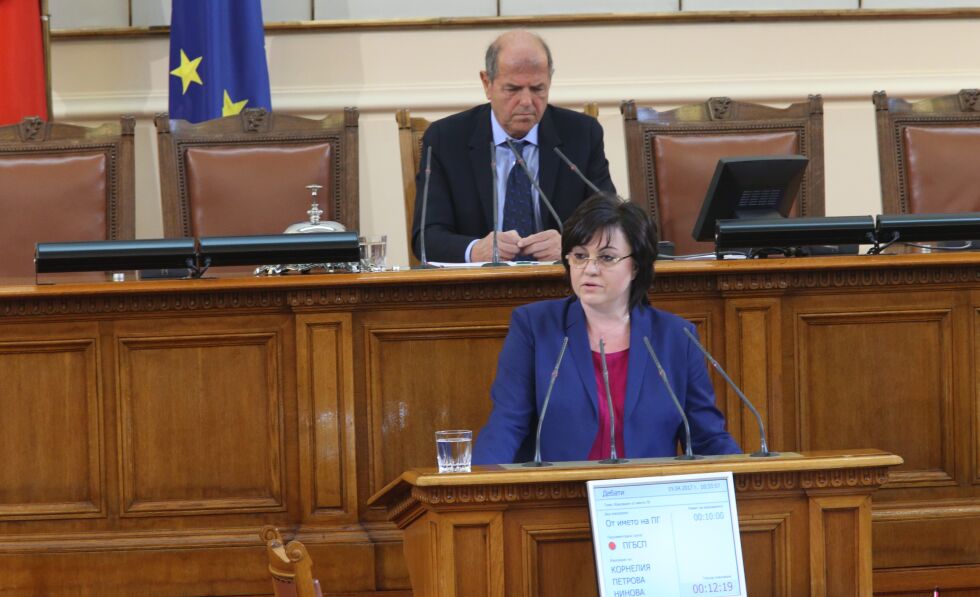 Корнелия Нинова: БСП ще предложи замразяване на депутатските заплати