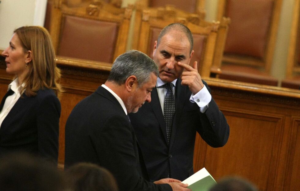 ГЕРБ и Патриотите подготвят чернова на коалиционното споразумение