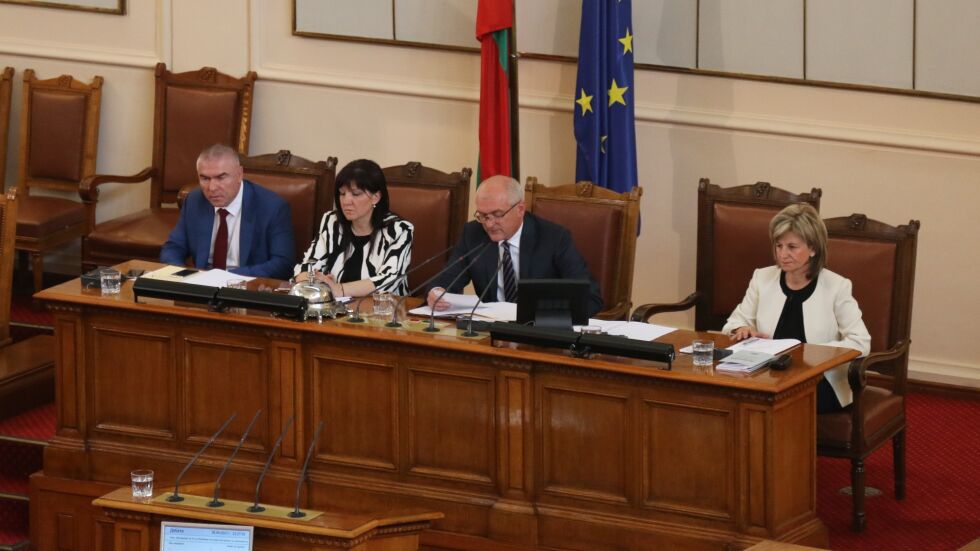 Реакциите в България на политическата криза в Македония