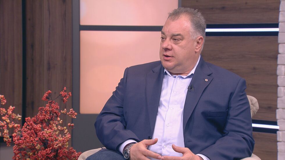 Д-р Ненков: Как се справя ген. Мутафчийски е видно от броя на починалите от COVID-19