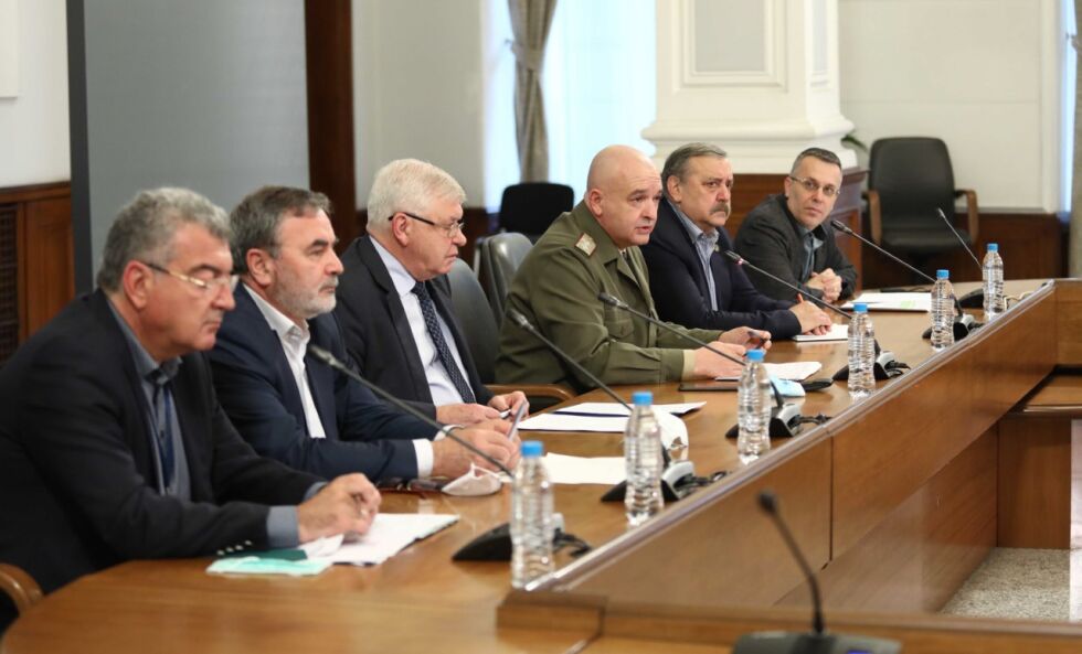 Националният оперативен щаб спира да дава ежедневни брифинги 