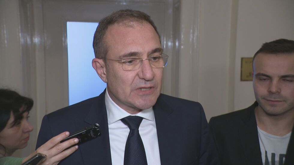 Кой е Борислав Гуцанов – министърът на труда и социалната политика?