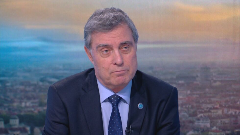 Ген. Събев: Извратена е логиката, че без помощ за Украйна мирът ще настъпи по-бързо