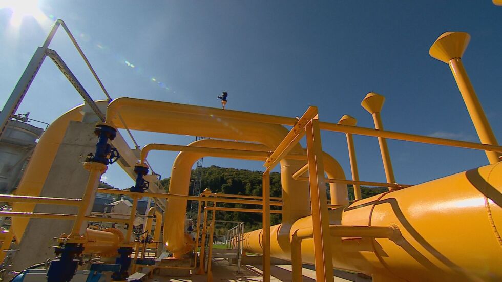 Украйна спира транзита на руски газ към Европа през станция "Сохрановка"