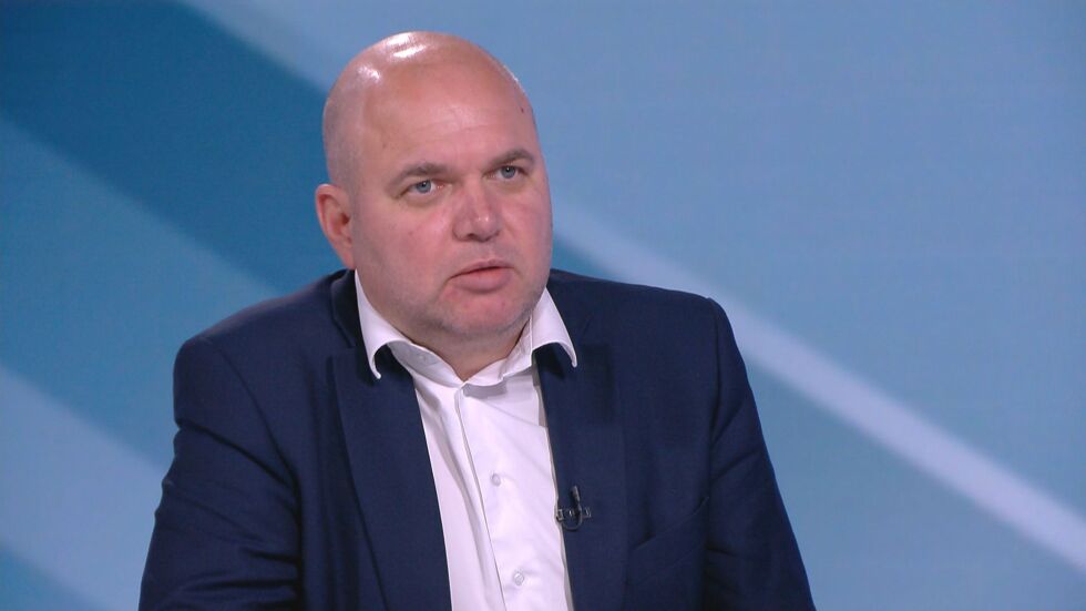 Владислав Панев: Най-реалистично е кабинет да има с втория мандат