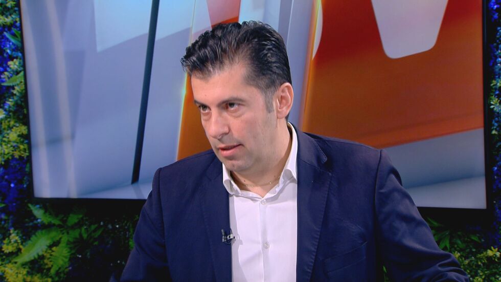 Кирил Петков обеща вот на недоверие в разгара на лятото