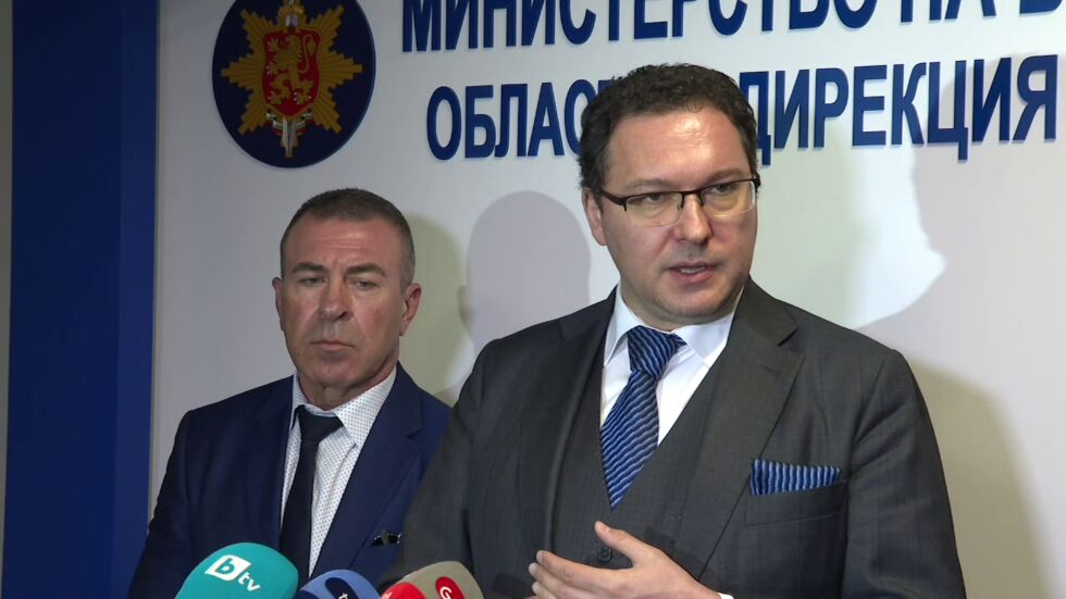 Даниел Митов за войната на пътя: Работата на цивилните полицаи дава резултат