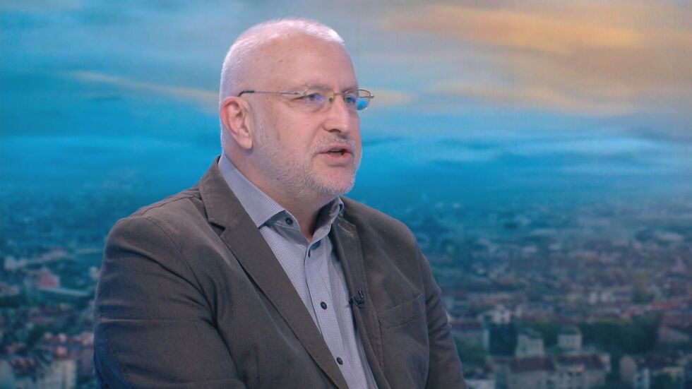 Политолог: Спокоен съм за съдбата на това правителство, което ни води към еврозоната искрено