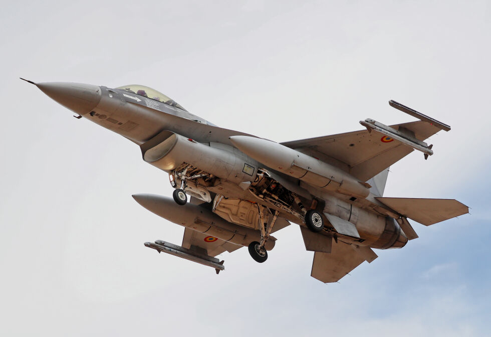 Румъния вдигна изтребители F-16 заради руска атака с дронове