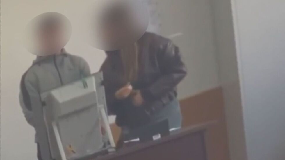 Без обвинения за дъщерята на кмета на Великденче и нейна приятелка, които "помагаха" при гласуването (ВИДЕО)