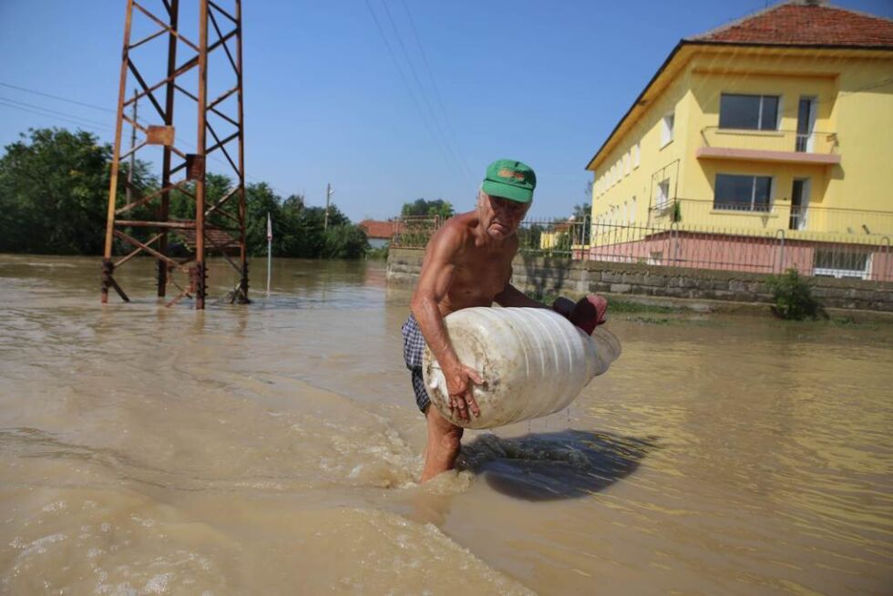 До дни става ясно дали водата в Мизия е годна за пиене