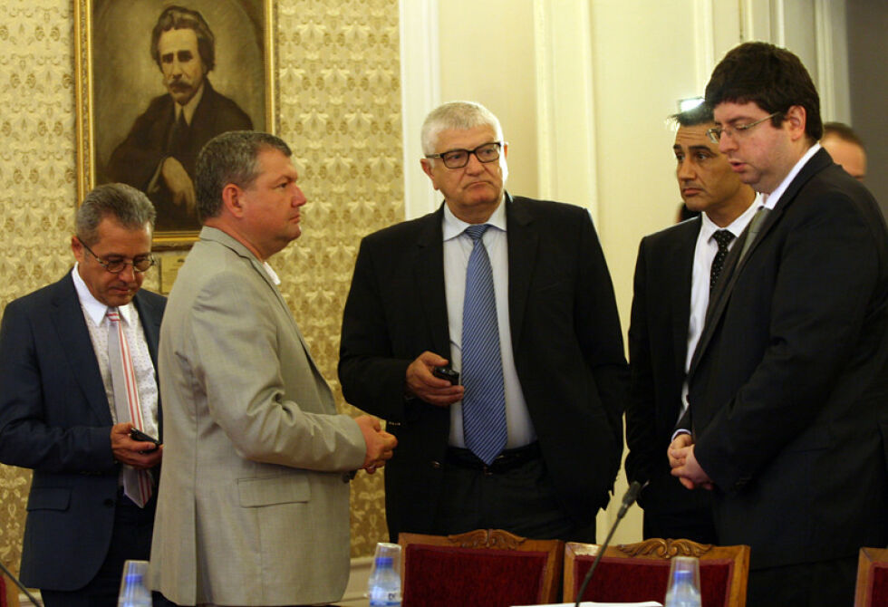 БСП блокира ДПС по темата "Корпоративна банка"