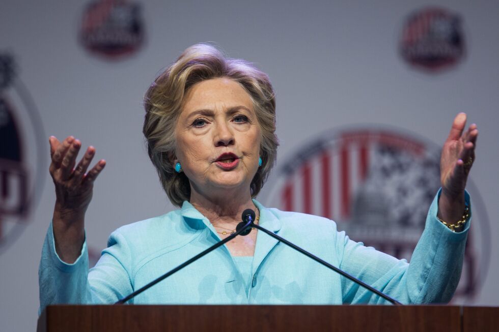 Разликата в подкрепата за Клинтън и Тръмп падна до 3%