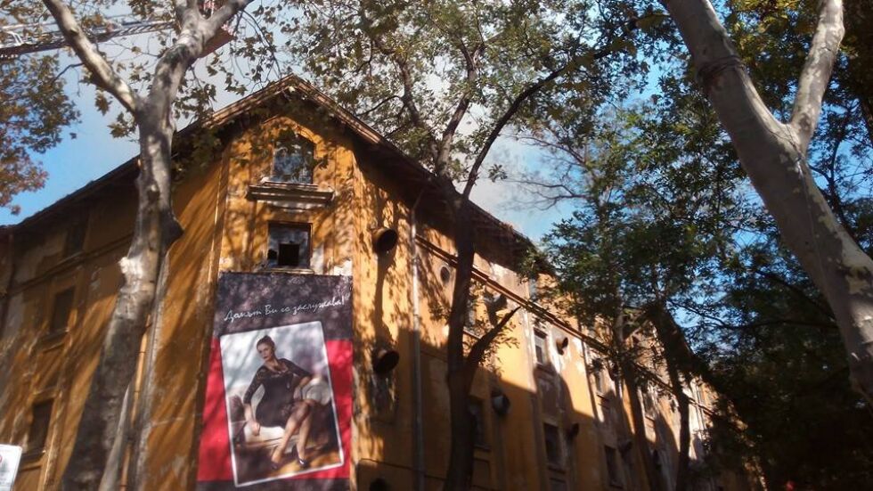 Пожарът в тютюневите складове е изцяло потушен