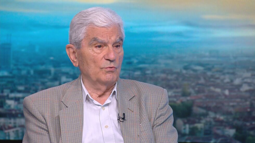 Акад. Богдан Петрунов: Очаква ни втора вълна на коронавируса през есента