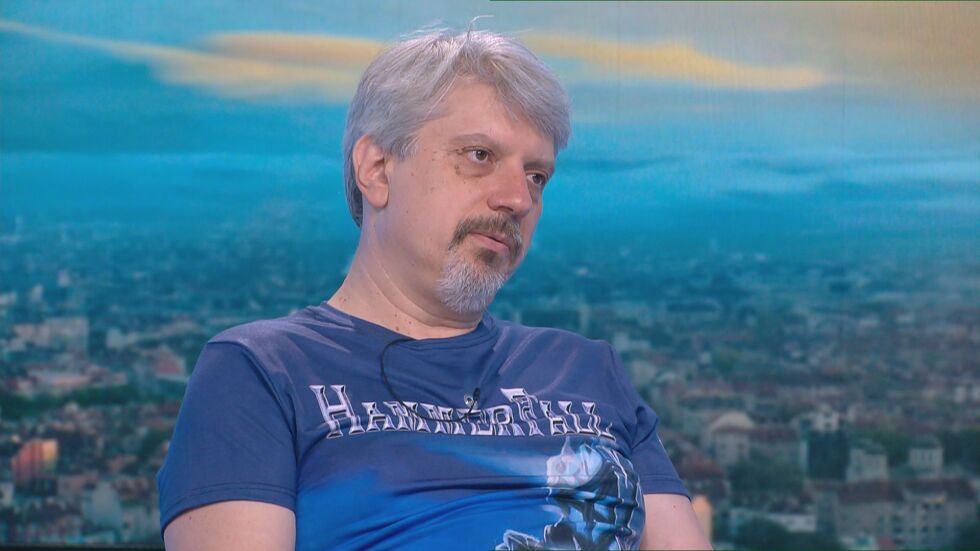 Проф. Николай Витанов: Пикът на четвъртата COVID вълна ще е септември