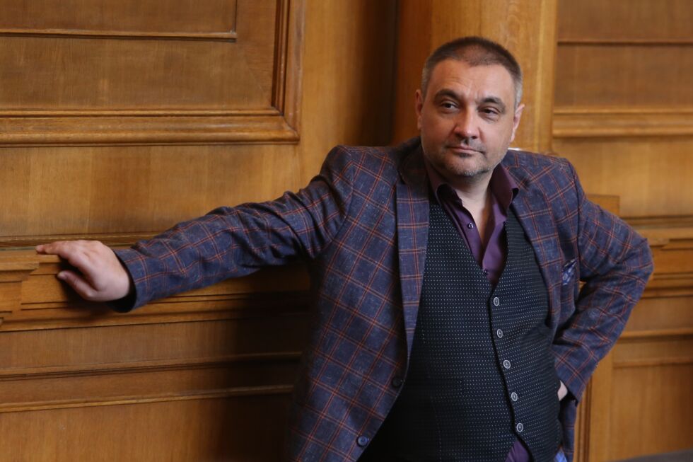 Андрей Чорбанов напуска парламентарната група на „Има такъв народ“