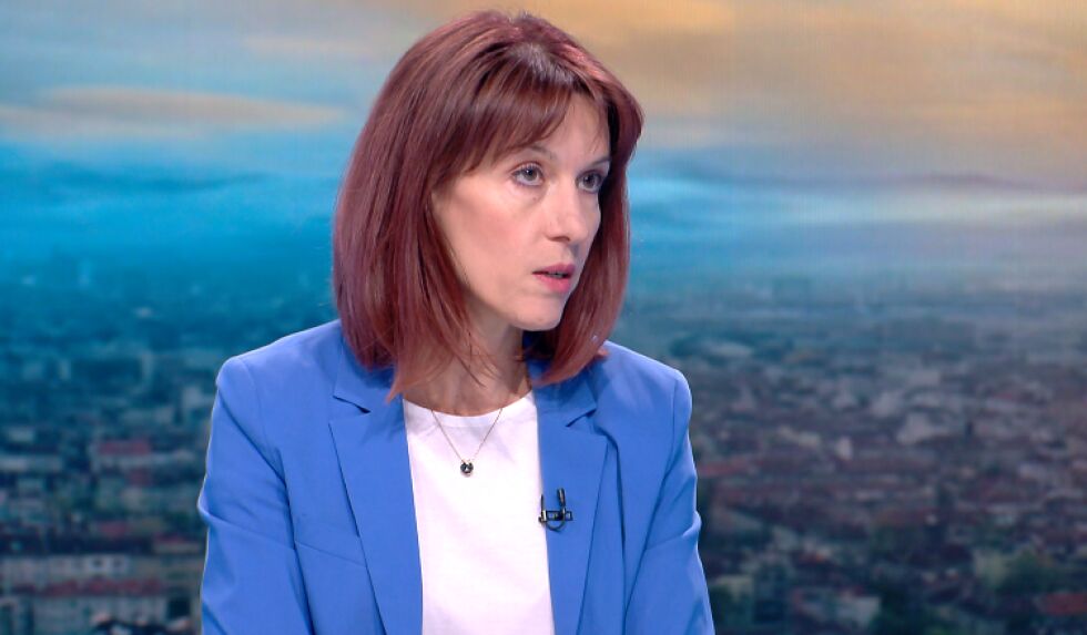 Камелия Нейкова: Имаме достатъчно машини за гласуване, няма да купуваме нови