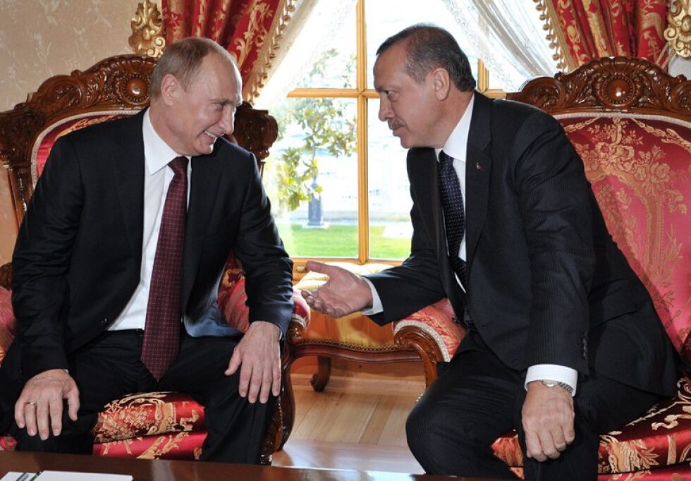 Владимир Путин поздрави Реджеп Ердоган за победата на референдума