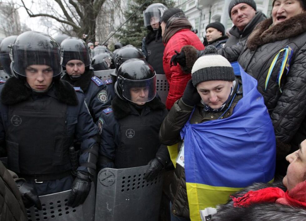 Янукович подписа закона за амнистиране на участници в протести