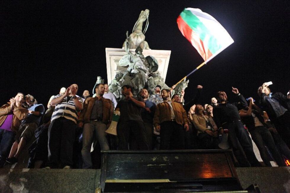 Новогодишен антиправителствен протест часове преди 2014 г.
