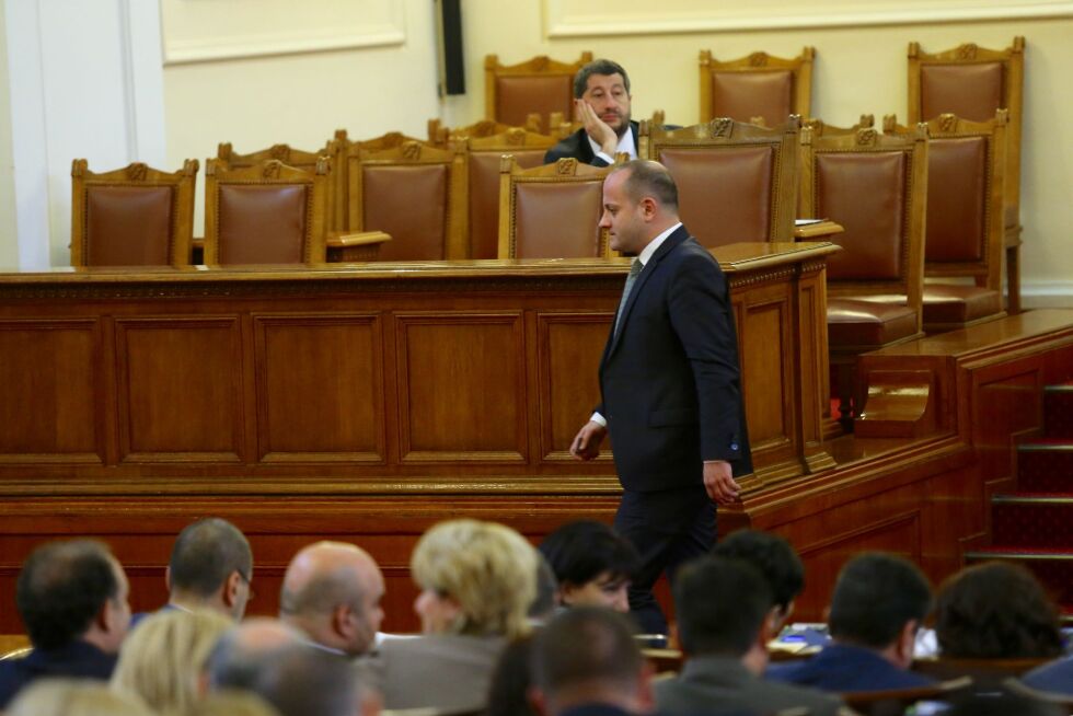Кънев: Прокурорът следва държавни политики, съдията – не
