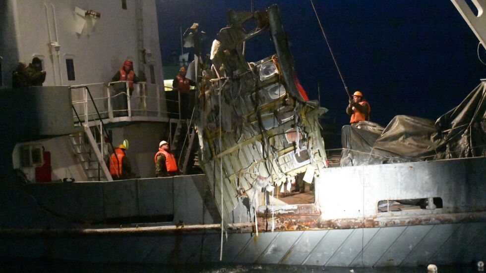 Няма следи от пожар или взрив на руския Ту-154