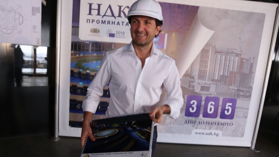 Скандалът с НДК не затихва