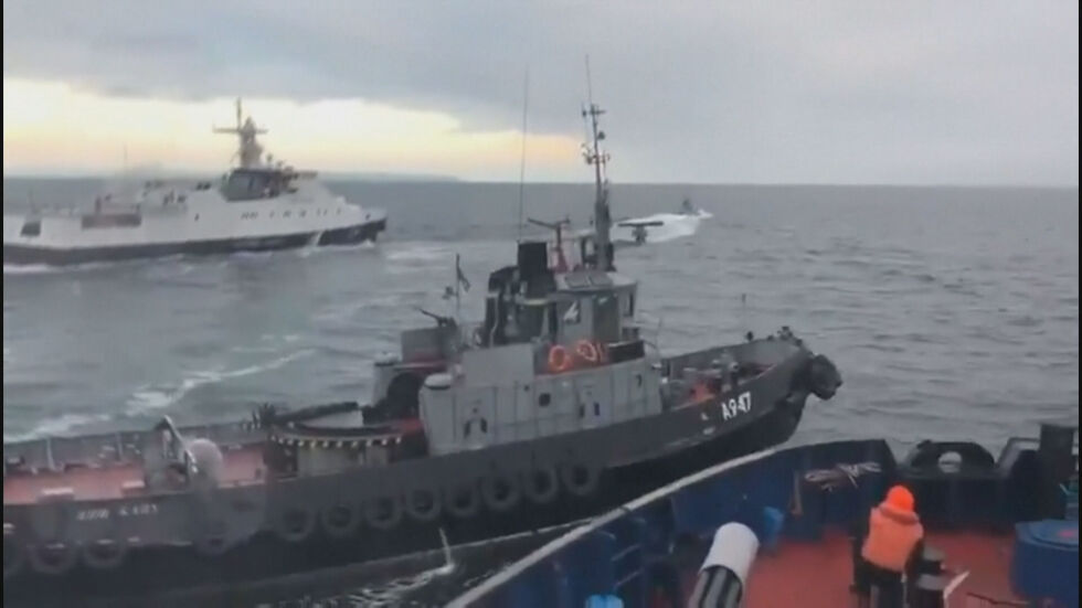 Украйна поема грижите за семействата на задържаните от Русия моряци