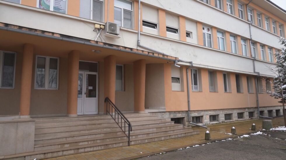 Мъж със съмнение за пневмония почина след изписване от болницата в Берковица