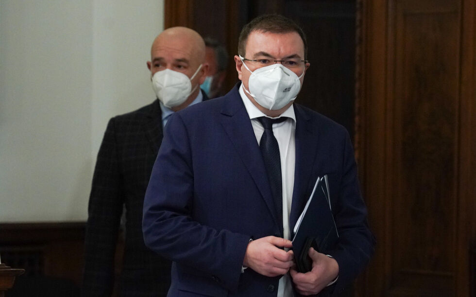 Ангелов: Ако мерките дадат резултат, първо ще отворим детските градини и яслите 