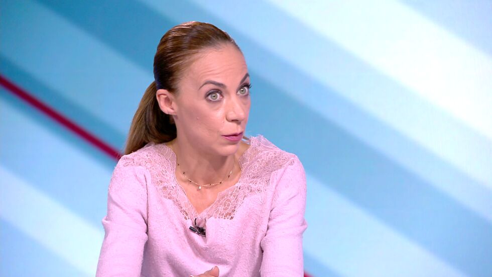 Д-р Спиридонова: Разчитаме да преборим COVID пандемията чрез ваксина, не с лекарства 