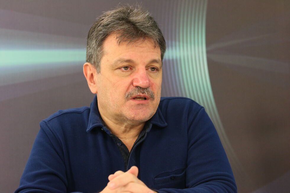 Александър Симидчиев: Само с ваксини за COVID-19 можем да изградим групов имунитет