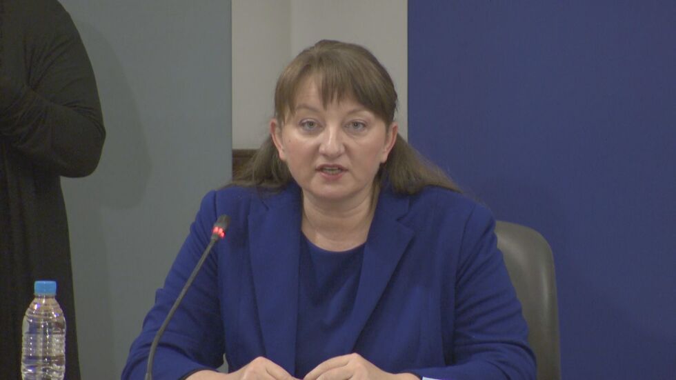 Сачева: Мерките „Запази ме” и 60/40 продължават да действат