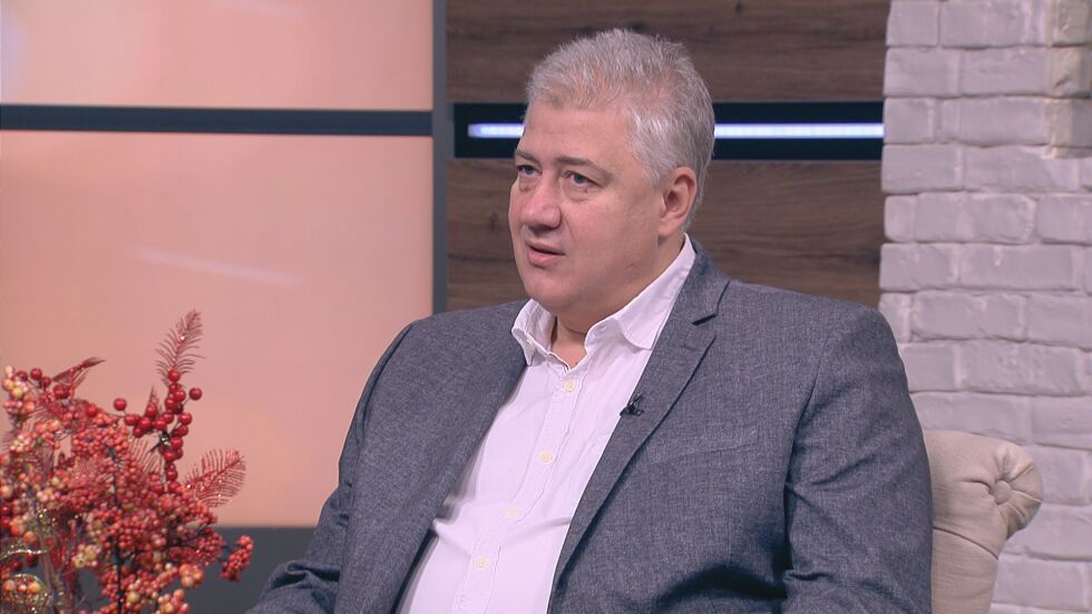 Проф. Балтов: Има скрита заболеваемост от COVID-19 у нас, заразени отказват да се изследват