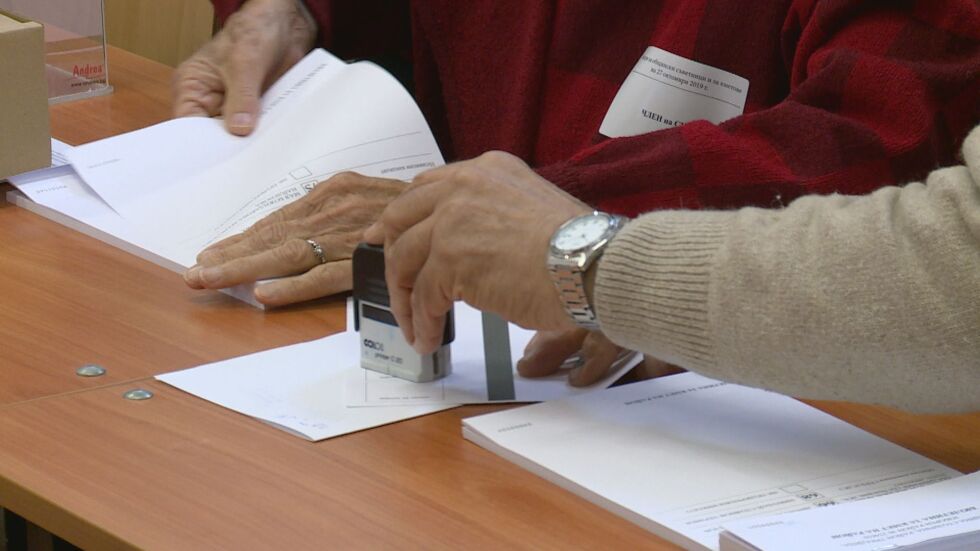 Безопасен ли ще бъде парламентарният вот в условията на пандемия