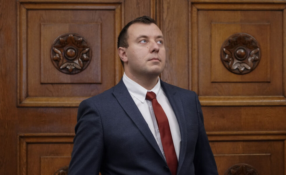 „Възраждане“ ще издигне Петър Петров за председател на Народното събрание