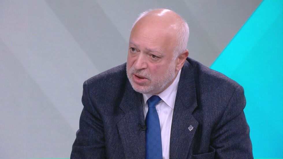 Кой е Велислав Минеков - служебен министър на културата?