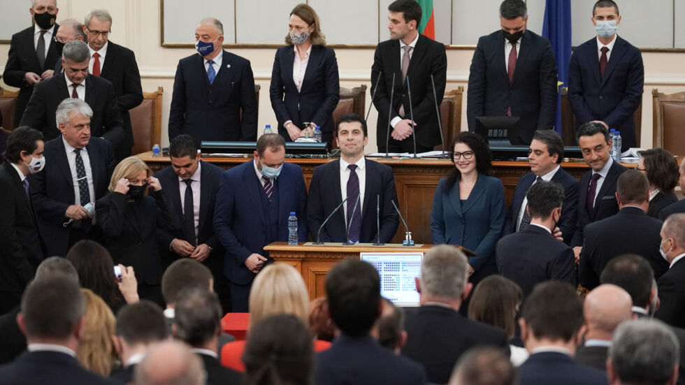 Вот на недоверие: Народните представители гласуват тази вечер 
